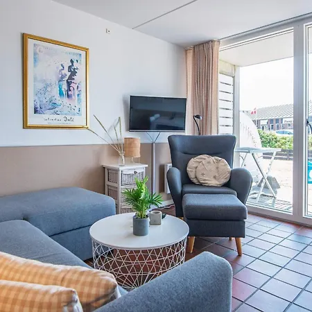 アパート 4 Person In Fano-by Traum *